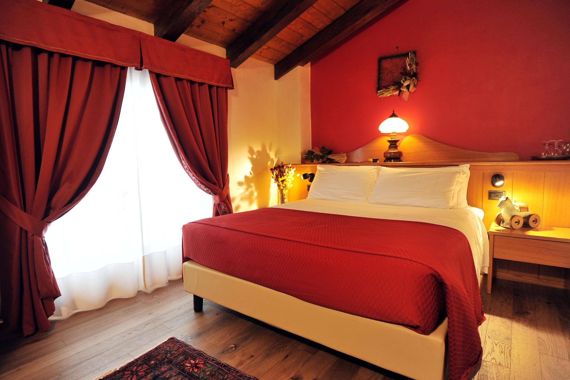 Hotel & Restaurant Le Charaban Aosta Ngoại thất bức ảnh