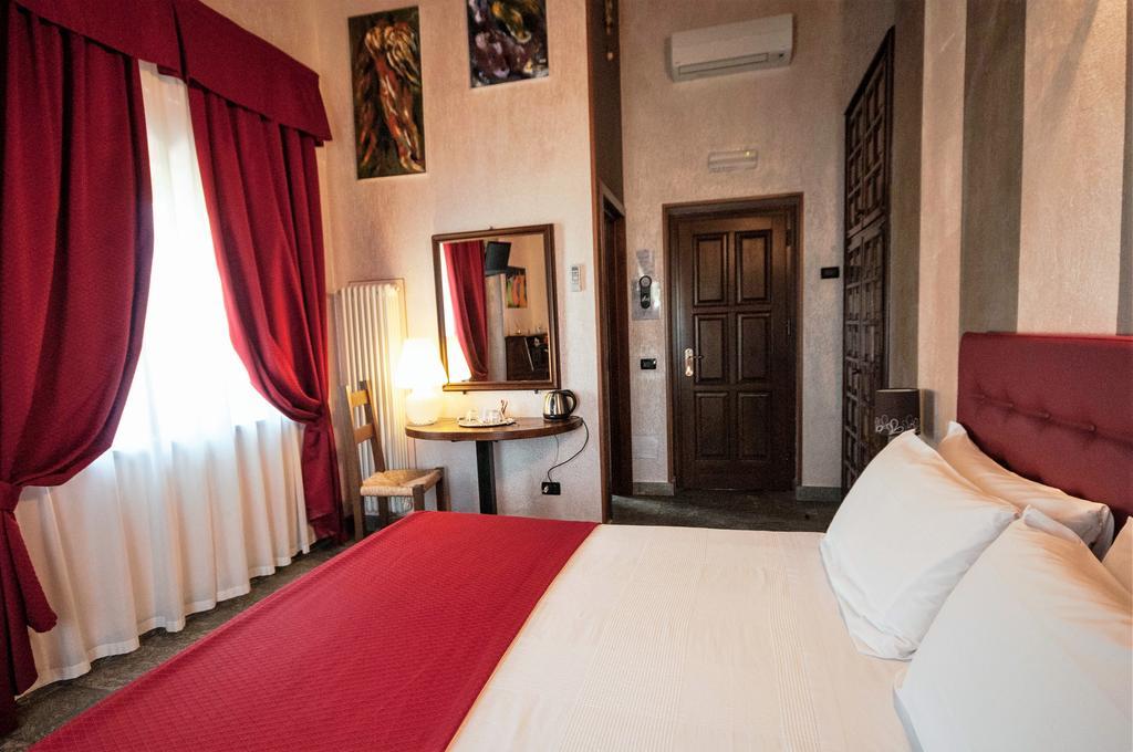 Hotel & Restaurant Le Charaban Aosta Ngoại thất bức ảnh