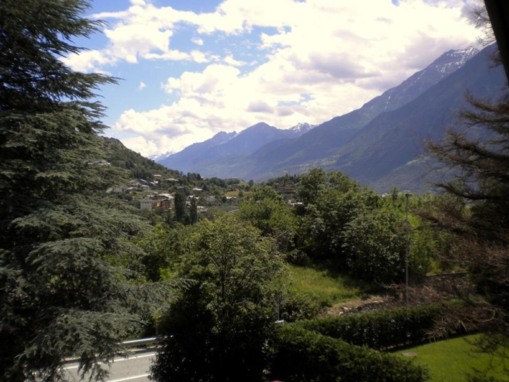 Hotel & Restaurant Le Charaban Aosta Ngoại thất bức ảnh